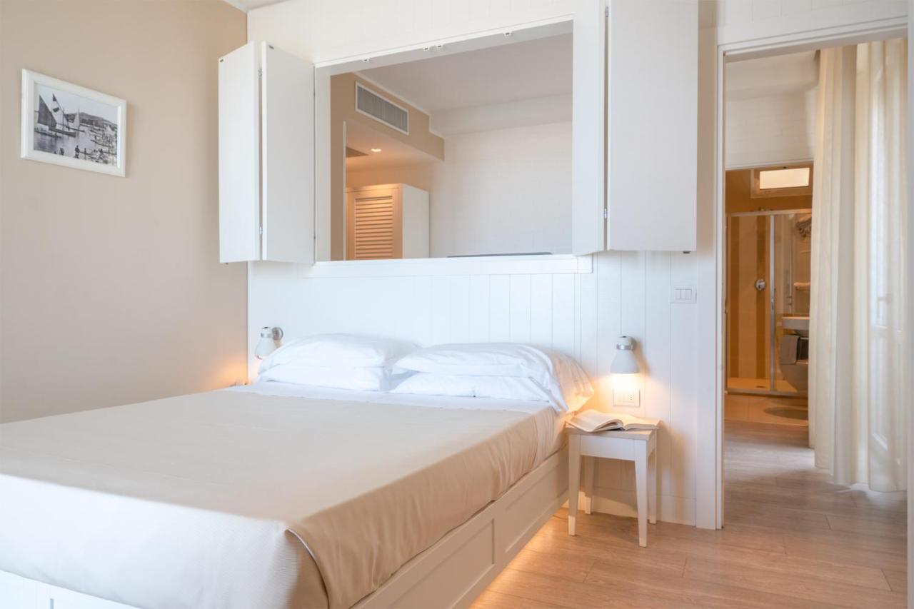 Hotel Bristol Каттолика Экстерьер фото