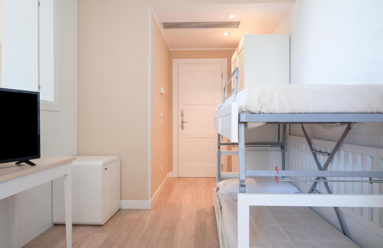Hotel Bristol Каттолика Экстерьер фото