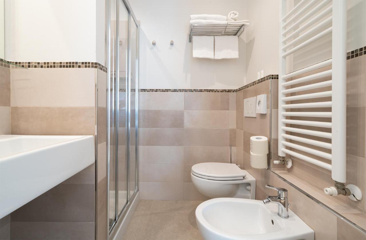 Hotel Bristol Каттолика Экстерьер фото